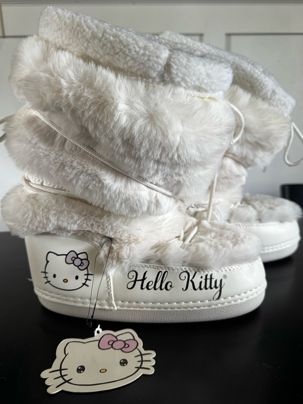 Forever 21 White Hello Kitty Faux Fur Winter Boots